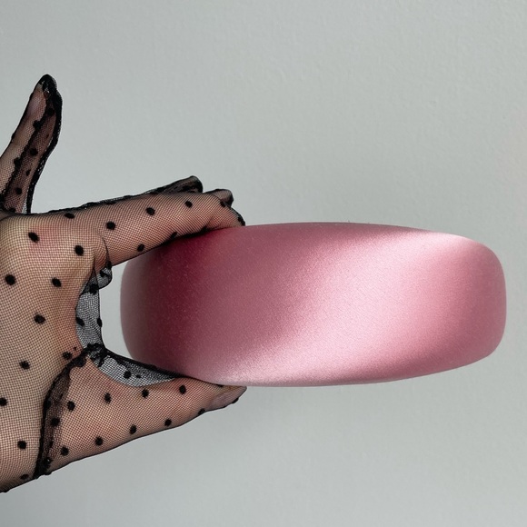 PRADA 👑 Perfect Pink Satin Silk Headband. NEW. - Picture 4 of 7